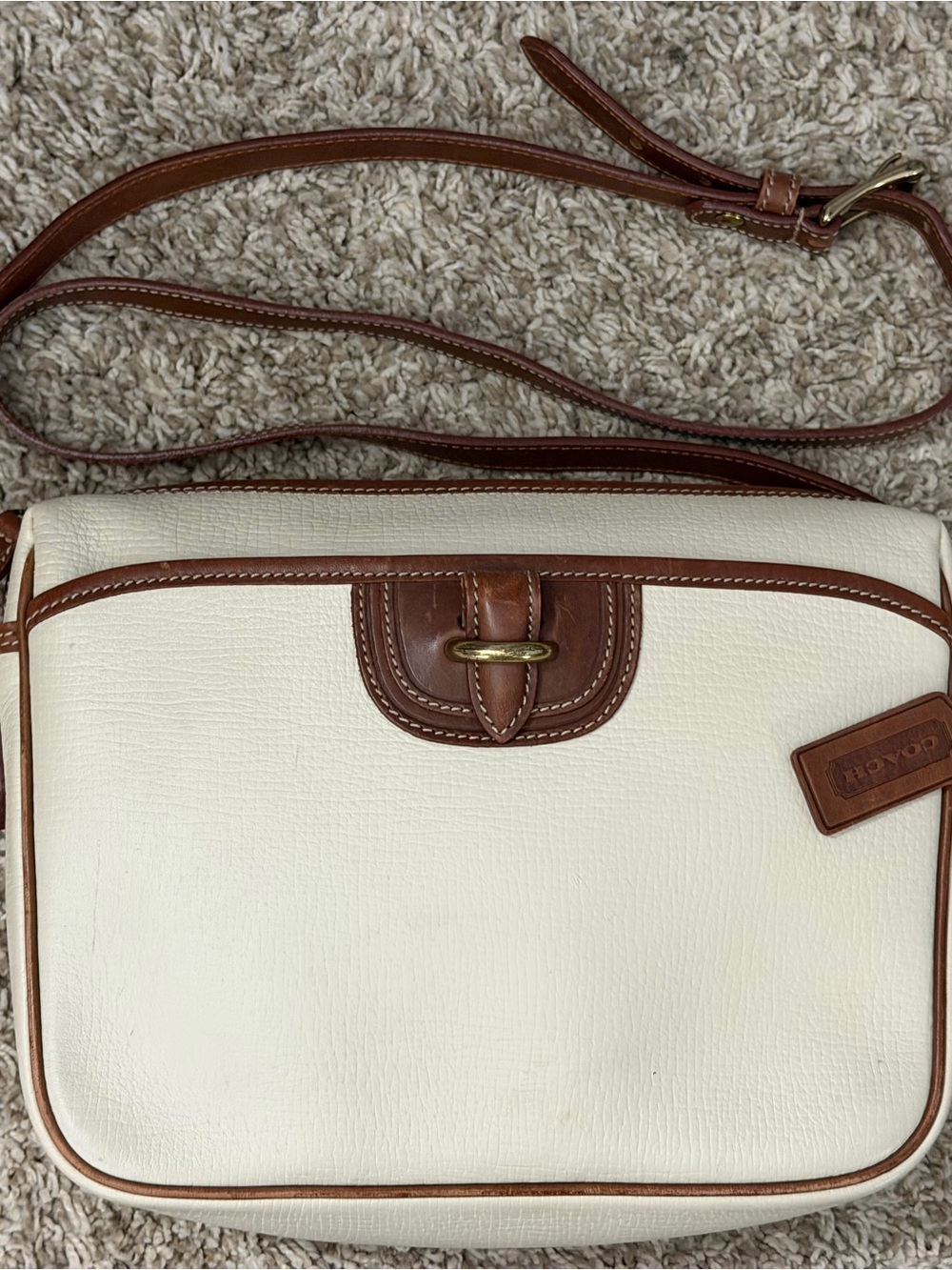 Vintage Coach 1992 Dakota Cartwright Cream